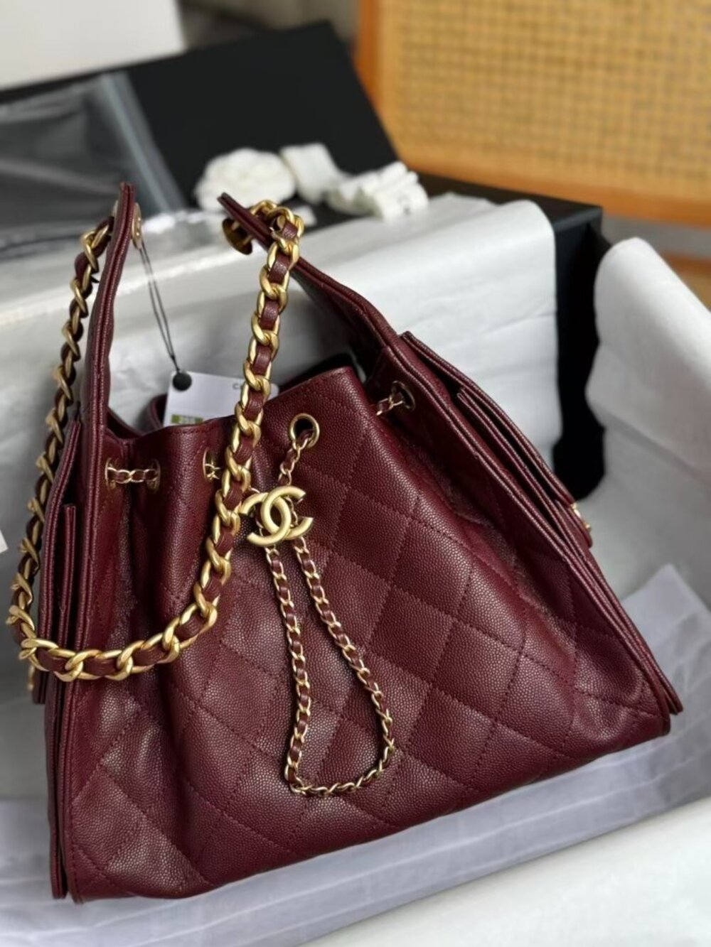 Classic CHANEL Bag: A Stylish and Versatile Choice for Elegance